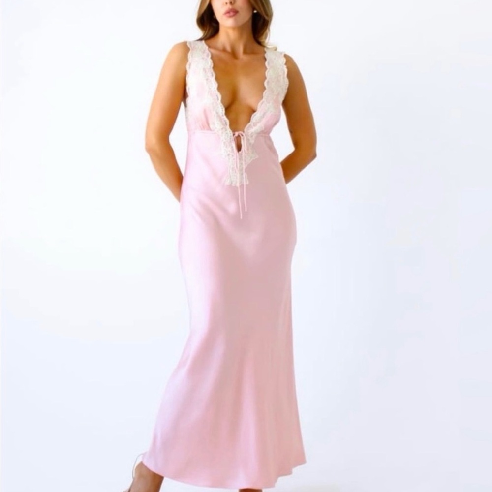 NWT Rumored Venice Maxi Dress Baby Pink